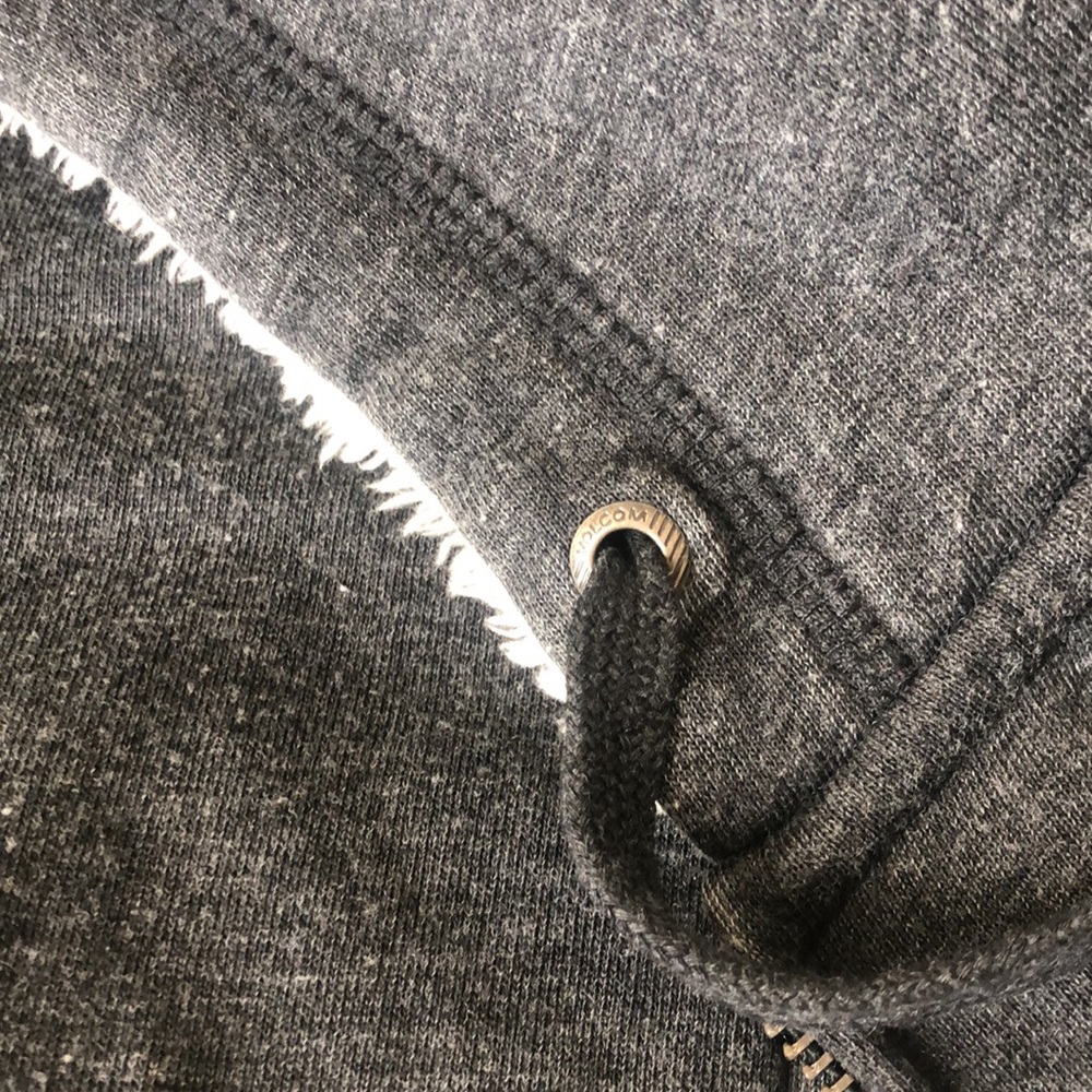 Girls/women’s fleece lined Volcom zip-up hoodie - Picture 5 of 6